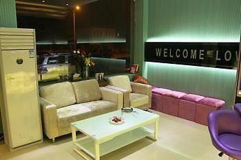 Zhengzhou Love Theme Hotel Csicseng Kültér fotó