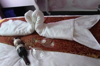 Zhengzhou Love Theme Hotel Csicseng Kültér fotó